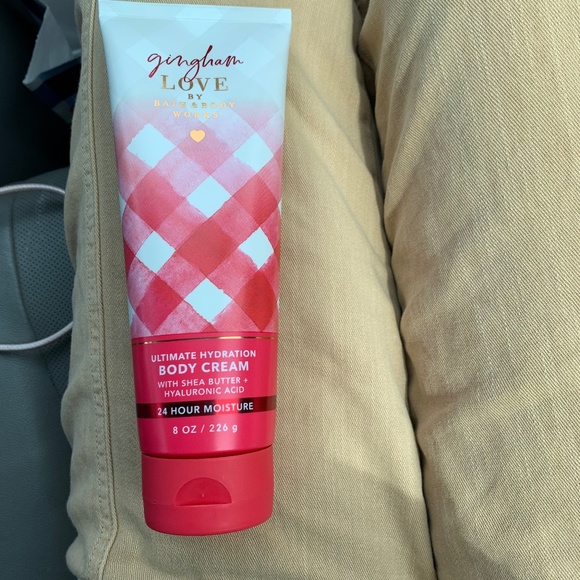 Gingham Love lotion - Picture 2 of 5